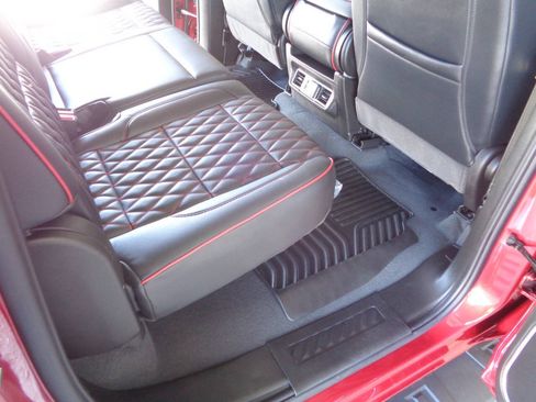 Used 2024 Chevrolet Silverado 2500 LT w/ Convenience Package AWD/4WD image 46