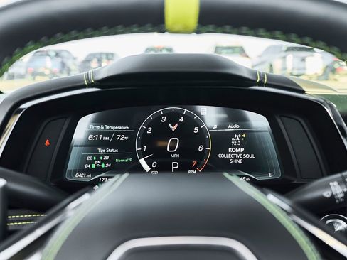 Used 2023 Chevrolet Corvette Stingray Premium Conv image 33