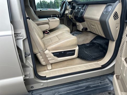 Used 2008 Ford F450 Lariat RWD image 15