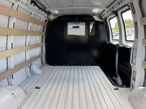 Used 2024 Chevrolet Express 2500 w/ Driver Convenience Package RWD image 16