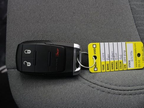 Used 2024 RAM 2500 Big Horn w/ Bed Utility Group image 7