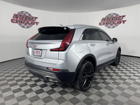 Used 2021 Cadillac XT4 Luxury w/ LPO, Onyx Sport Package AWD/4WD image 7