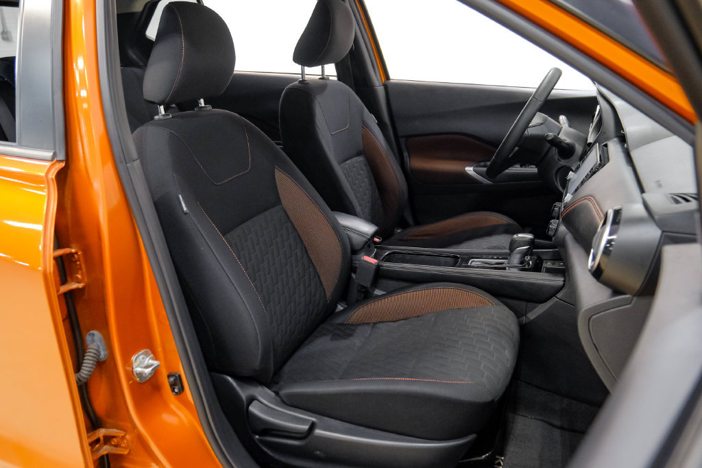 Used 2023 Nissan Kicks SR FWD image 44