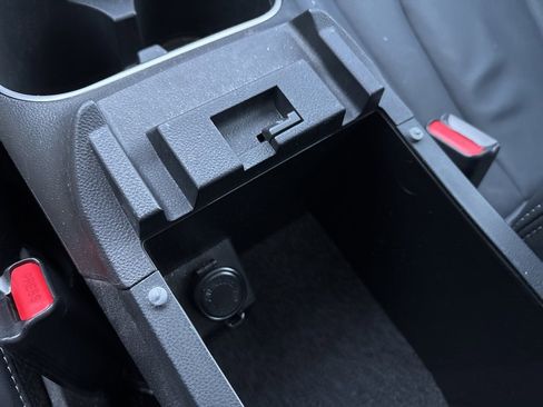 Used 2024 Subaru Legacy Limited image 21