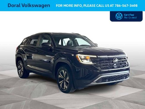 Certified 2024 Volkswagen Atlas Cross Sport SE image 2
