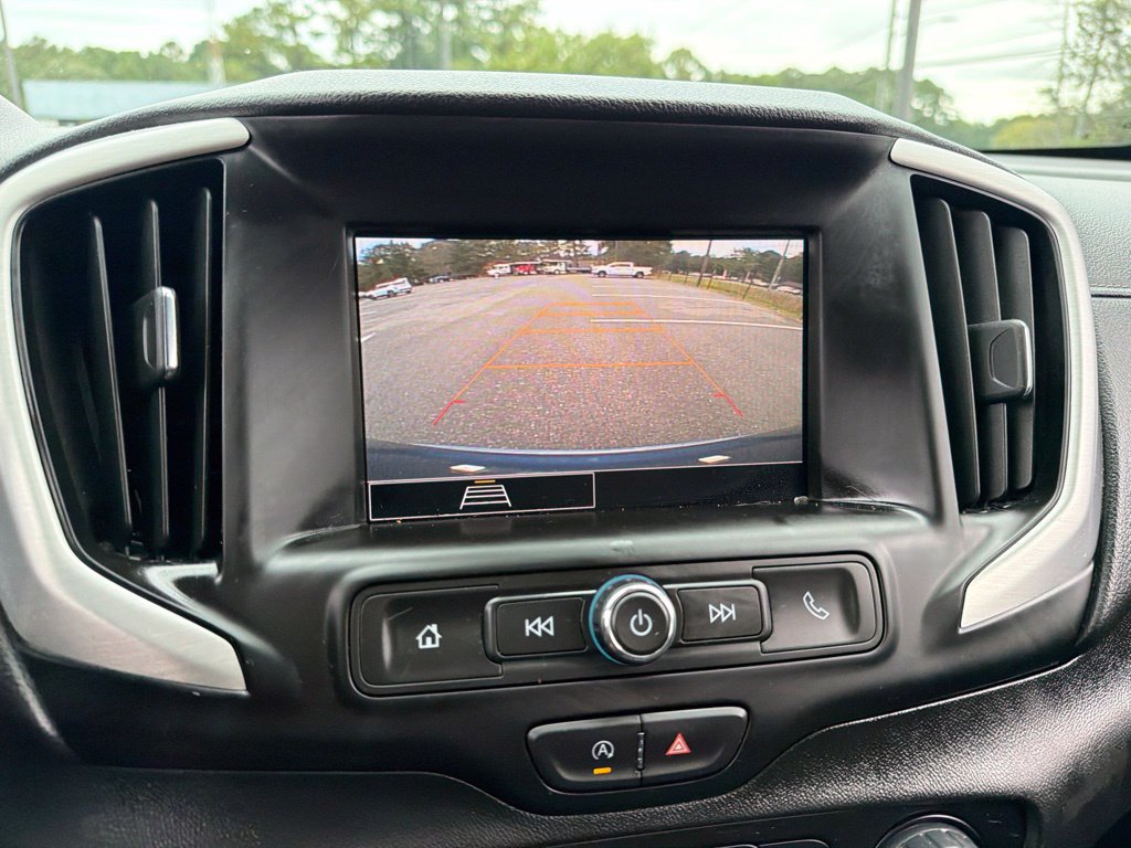Used 2024 GMC Terrain SLE AWD/4WD image 11