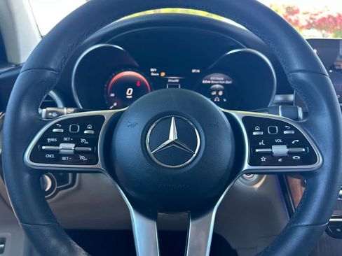 Used 2022 Mercedes-Benz GLC 300 4MATIC image 22