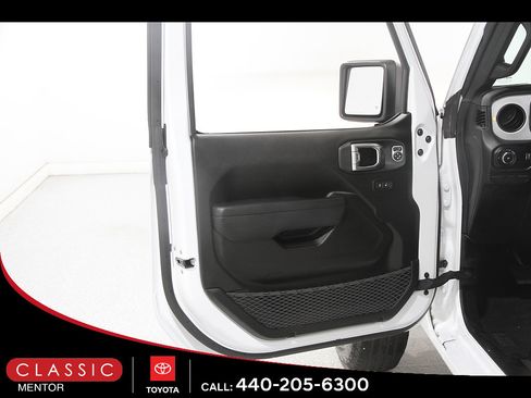 Used 2024 Jeep Wrangler Unlimited Sport AWD/4WD image 4