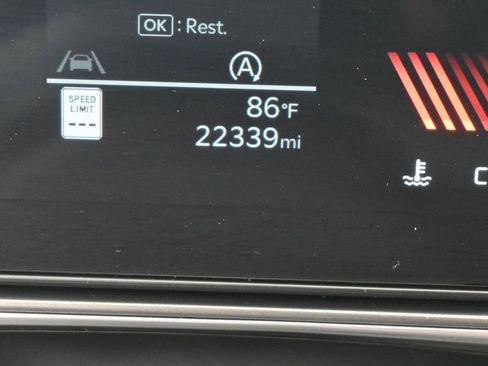 Used 2025 Kia Sorento S FWD image 33