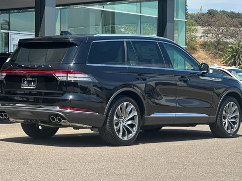 New 2025 Lincoln Aviator Reserve w/ Luxury Package image 3
