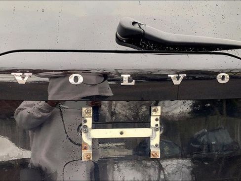 Used 2018 Volvo XC90 T5 Momentum w/ Convenience Package image 30