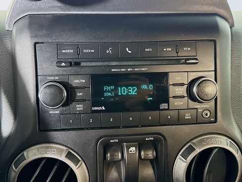 Used 2017 Jeep Wrangler Sport w/ Quick Order Package 23S image 17