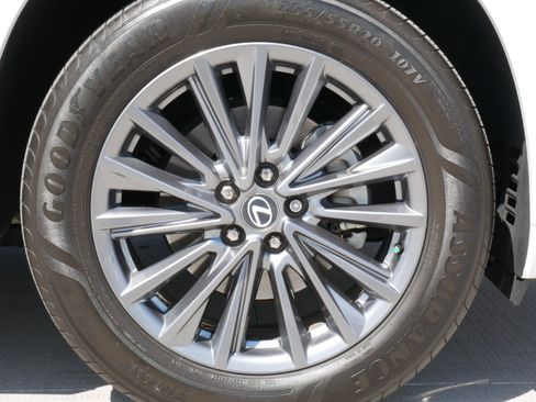 Certified 2025 Lexus TX 350 FWD w/ Convenience Package image 27