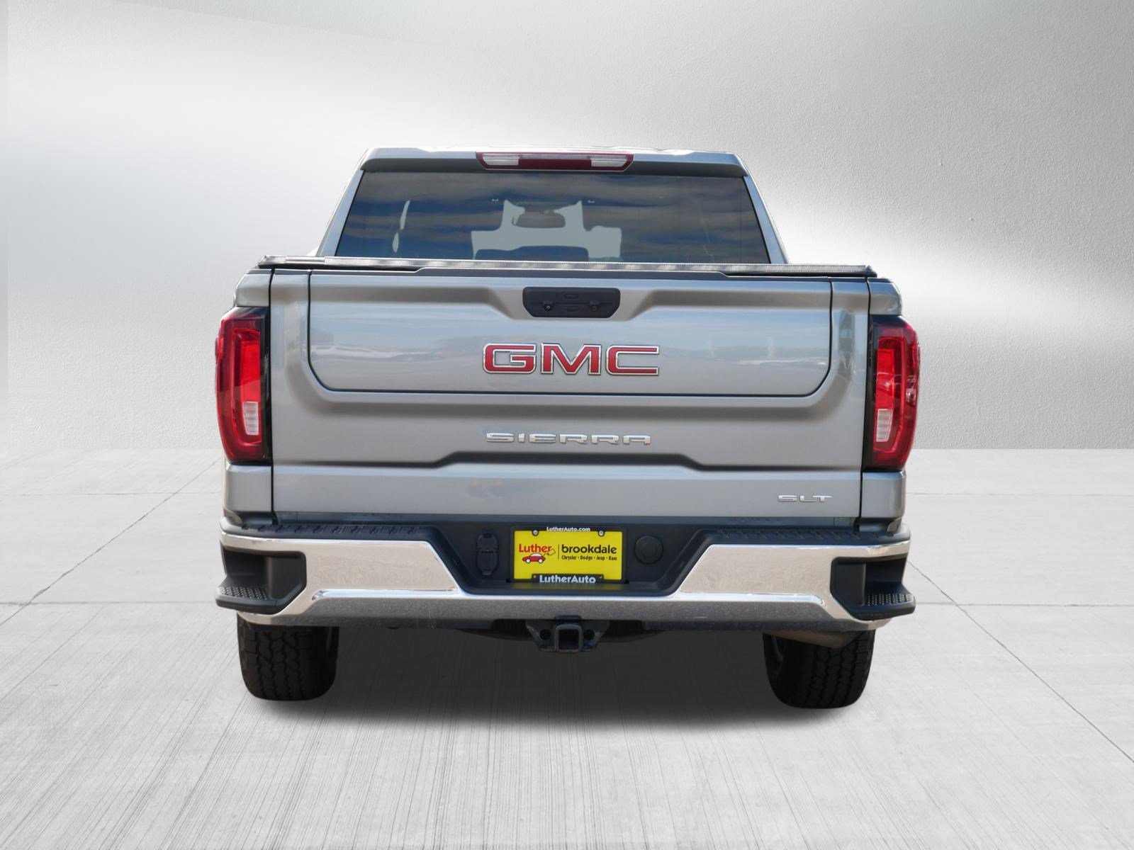 Used 2024 GMC Sierra 1500 SLT AWD/4WD image 6