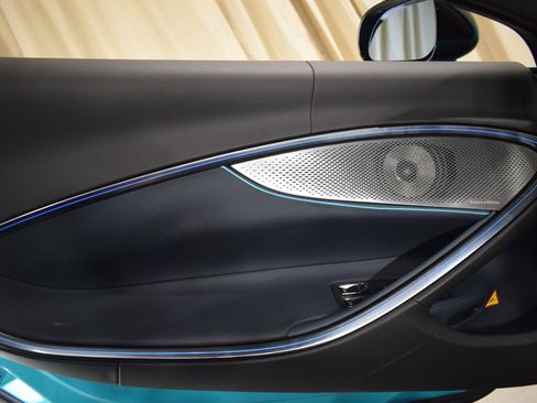 New 2025 McLaren Artura Spider image 36