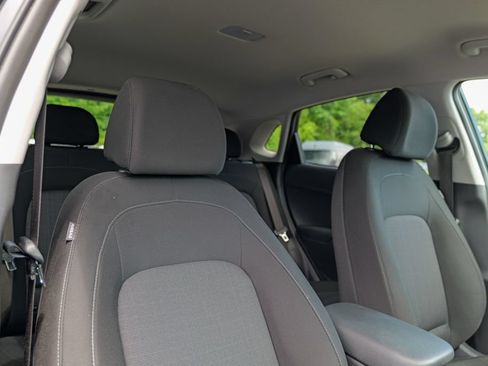 Used 2023 Hyundai Kona SEL AWD/4WD image 38