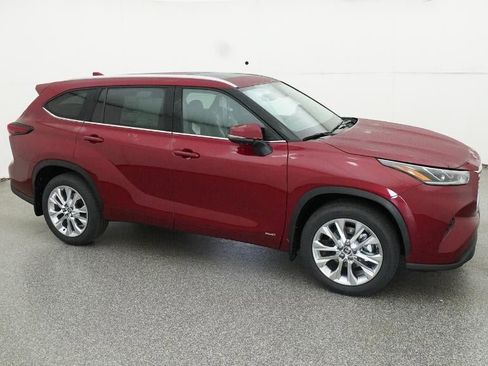 New 2026 Toyota Highlander Limited image 12