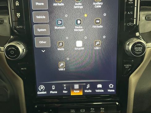 Used 2024 RAM 3500 Laramie image 32