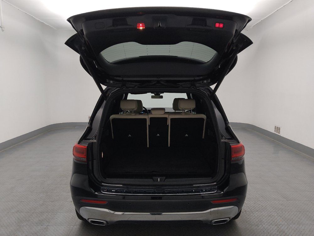 Used 2021 Mercedes-Benz GLB 250 w/ Premium Package image 29