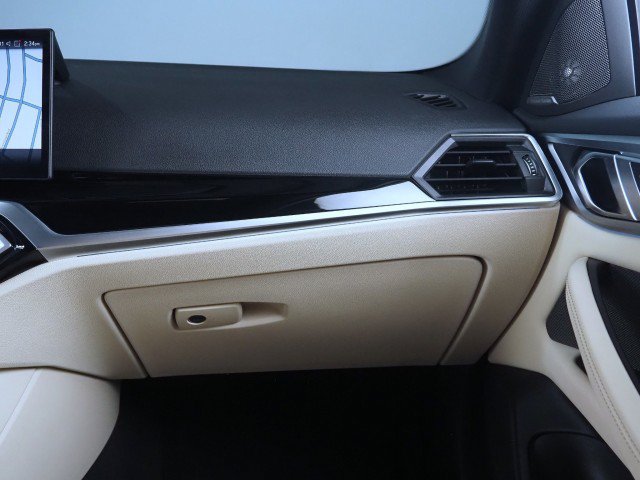 Used 2023 BMW i4 eDrive40 RWD image 51
