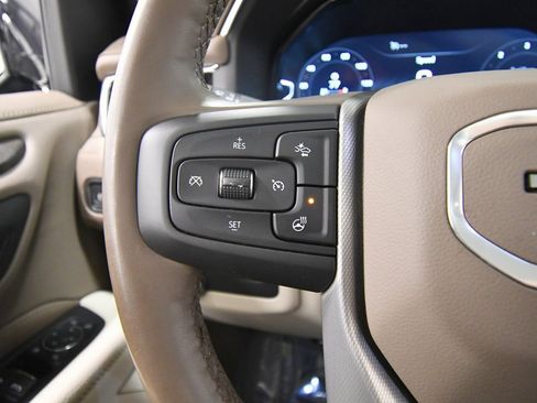 Used 2024 GMC Yukon XL Denali image 21