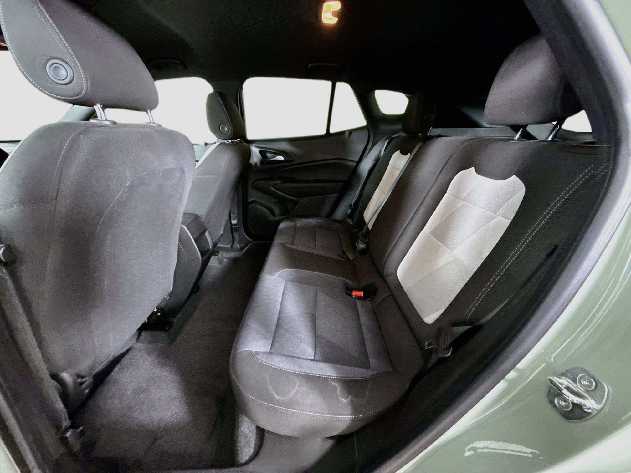 Used 2024 Chevrolet Trax RS FWD image 26