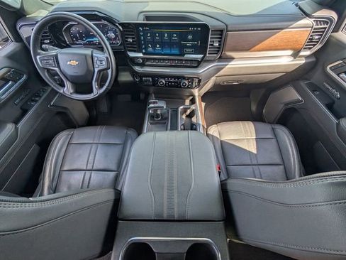 Used 2024 Chevrolet Silverado 1500 High Country RWD image 12