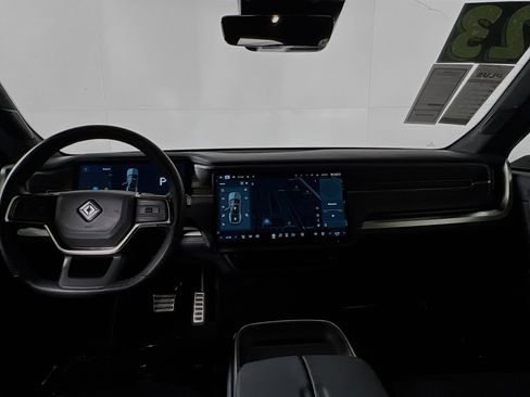 Used 2023 Rivian R1T Adventure image 27