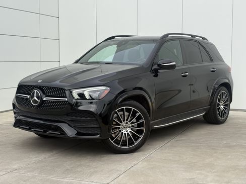 Used 2021 Mercedes-Benz GLE 350 4MATIC image 2