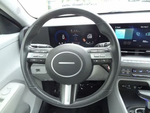 Used 2024 Hyundai Kona SEL FWD image 14