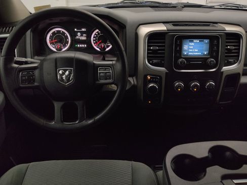 Used 2019 RAM 1500 Classic SLT AWD/4WD image 22