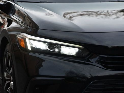 Used 2022 Honda Civic EX image 11