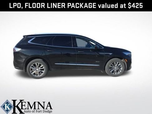 Used 2022 Buick Enclave Avenir w/ Avenir Technology Package image 3