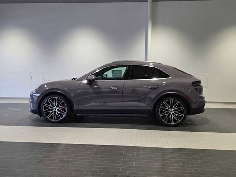 New 2025 Porsche Macan Turbo Electric image 2