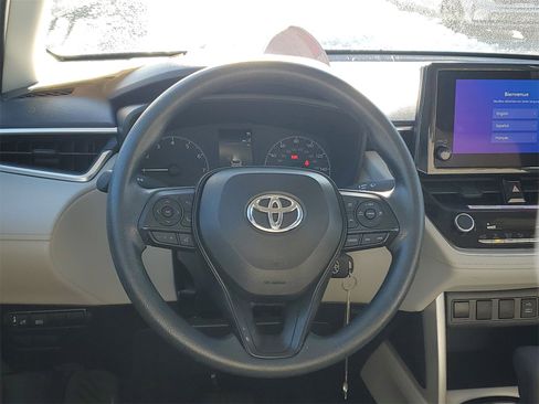 Used 2024 Toyota Corolla Cross L image 12