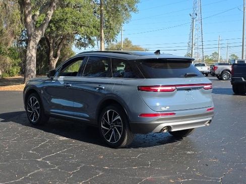 Used 2025 Lincoln Corsair Reserve w/ Equipment Group 202A image 13