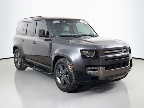 Certified 2025 Land Rover Defender 110 X-Dynamic SE AWD/4WD image 7