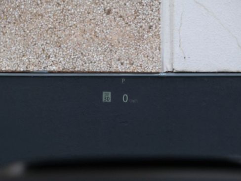 Used 2020 Land Rover Discovery Sport SE image 37