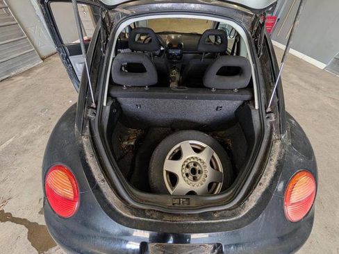 Used 1999 Volkswagen Beetle GLS FWD image 24