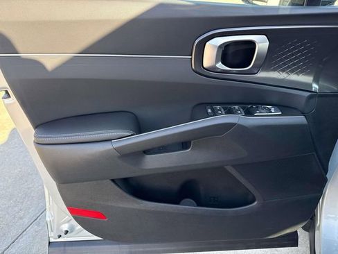 New 2026 Kia Sorento S w/ S Panoramic Sunroof Package FWD image 22