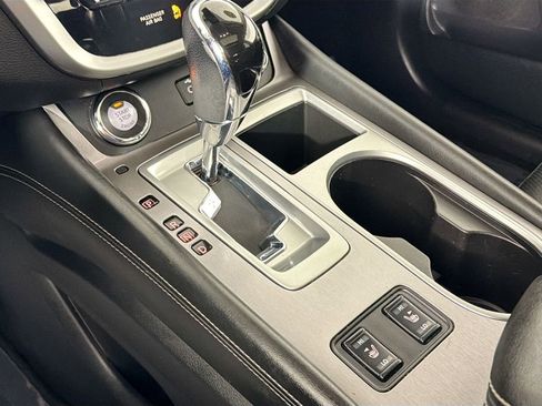 Used 2020 Nissan Murano SL image 16