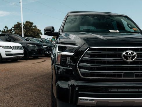 Used 2026 Toyota Sequoia Limited AWD/4WD image 9