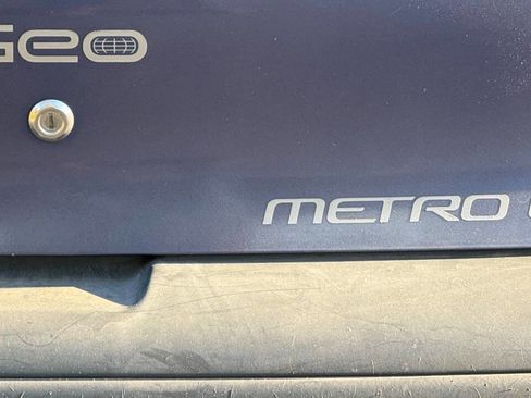 Used 1995 Geo Metro LSi image 12