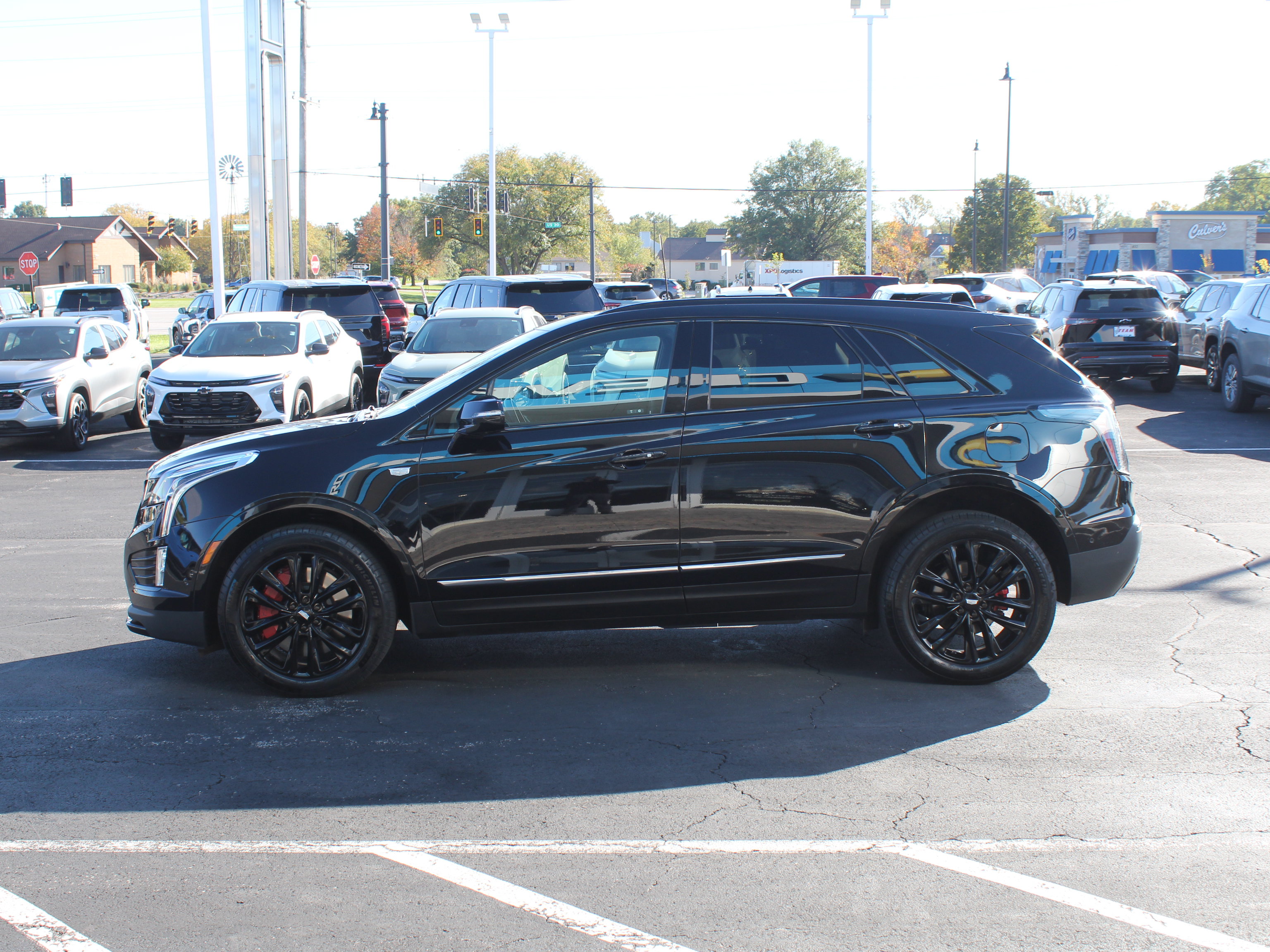 Used 2024 Cadillac XT5 Sportv w/ Platinum Package AWD/4WD image 9