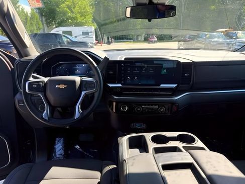 Used 2023 Chevrolet Silverado 1500 LT AWD/4WD image 21