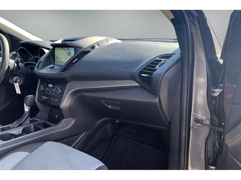 Used 2017 Ford Escape SE w/ Equipment Group 201A AWD/4WD image 25