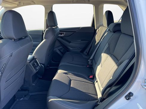 Used 2024 Subaru Forester Premium image 13