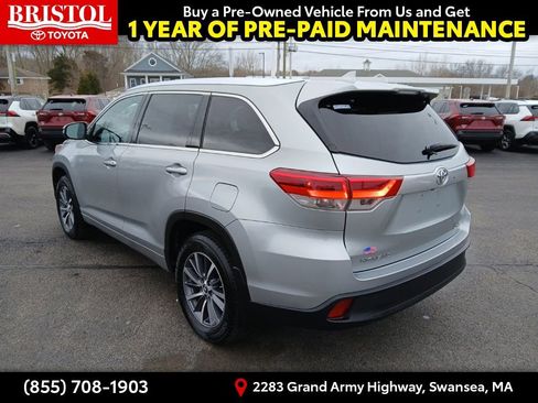 Used 2017 Toyota Highlander XLE w/ Carpet Mat Package image 7
