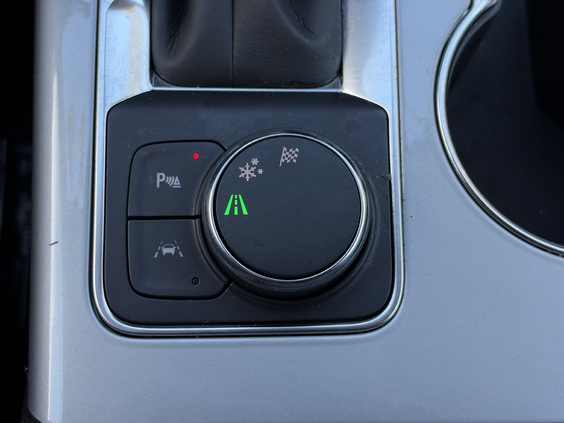 Used 2025 Chevrolet Blazer LT w/ Driver Confidence Package FWD image 25