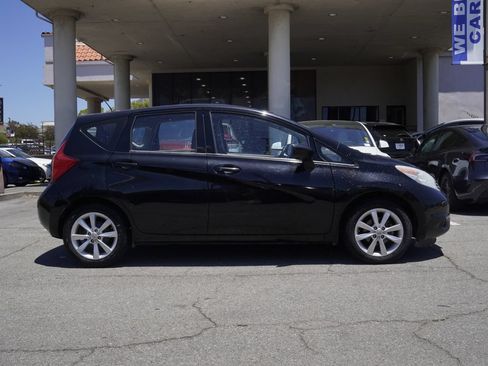 Used 2015 Nissan Versa Note FWD image 3